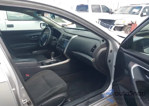 2015 Nissan Altima 2.5 S из США, поврежденный, VIN 1N4AL3AP1FC466297